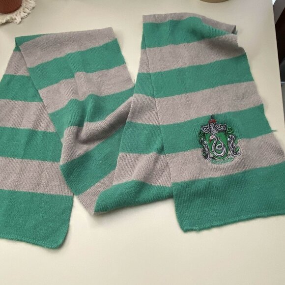 Slytherin Harry Potter Green Striped Embroidered Scarf - Picture 1 of 4
